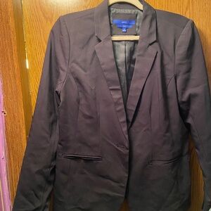 Women's APT 9 Black blazer.